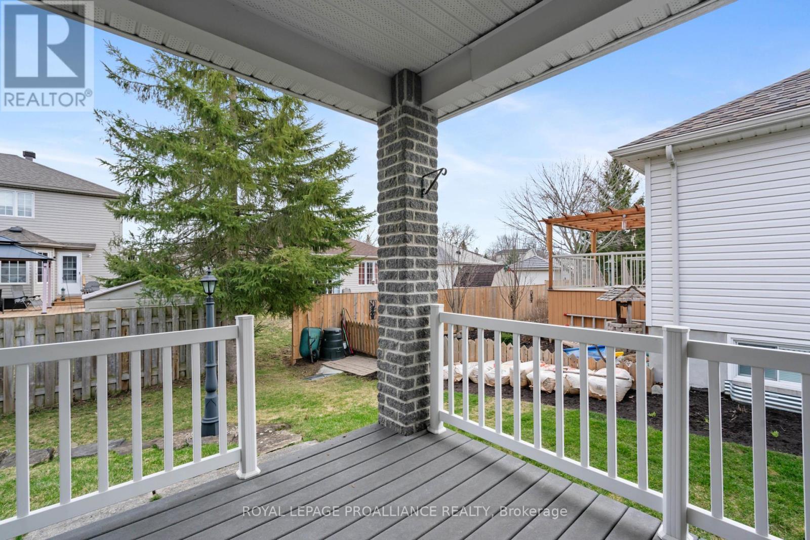 












21 LOYALIST PLACE

,
Brockville,




Ontario
K6V7M5

