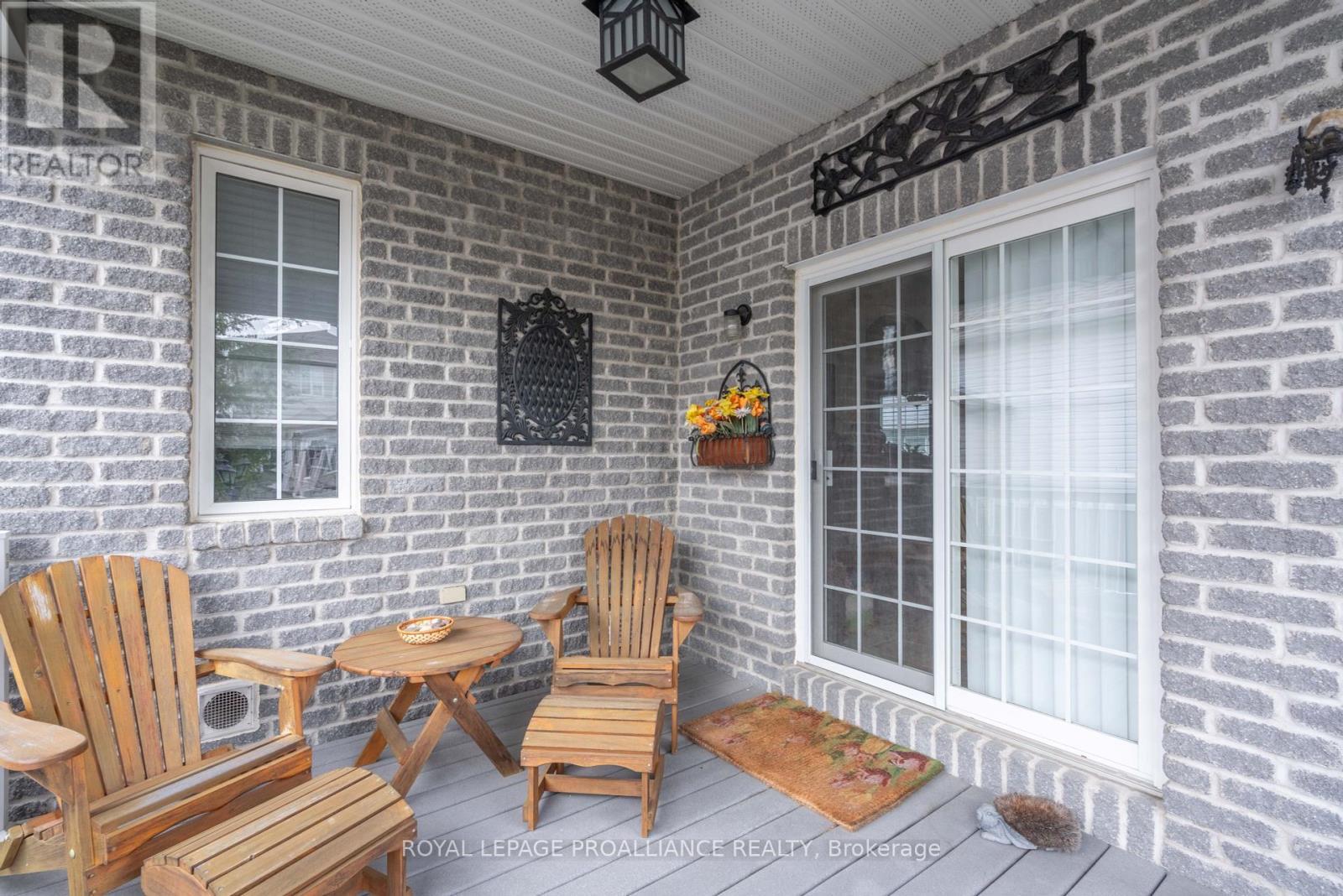 












21 LOYALIST PLACE

,
Brockville,




Ontario
K6V7M5

