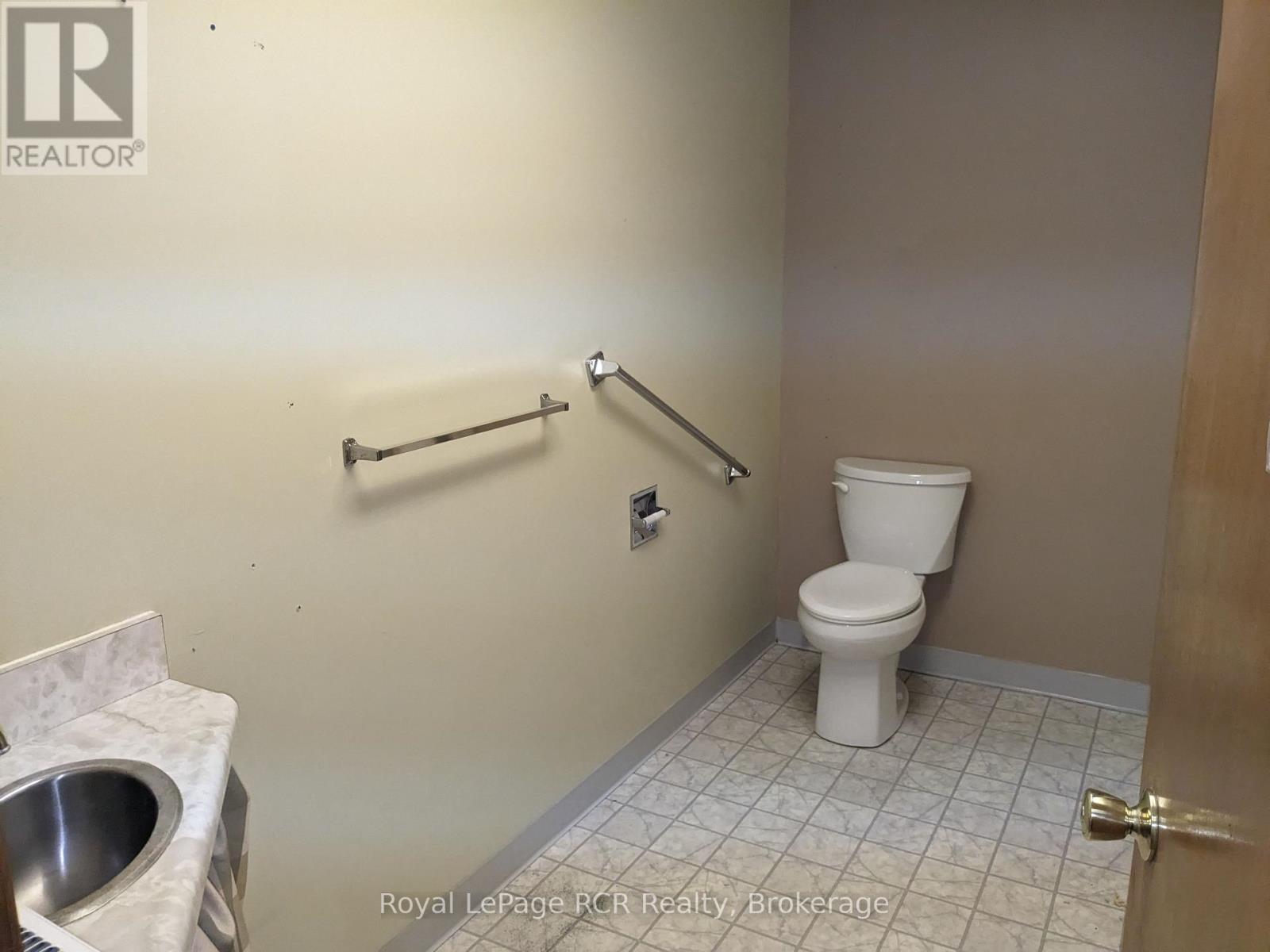 












137 GEORGE STREET W

,
West Grey,




Ontario
N0G1R0

