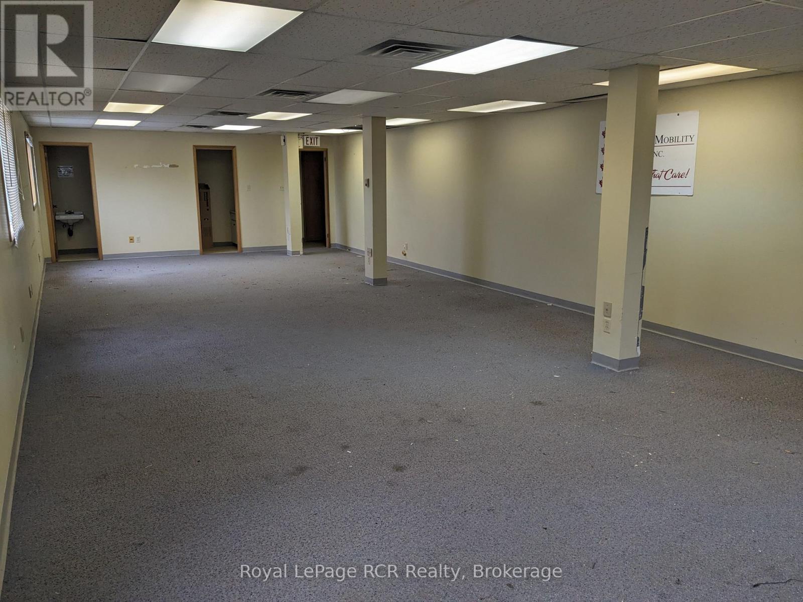 












137 GEORGE STREET W

,
West Grey,




Ontario
N0G1R0

