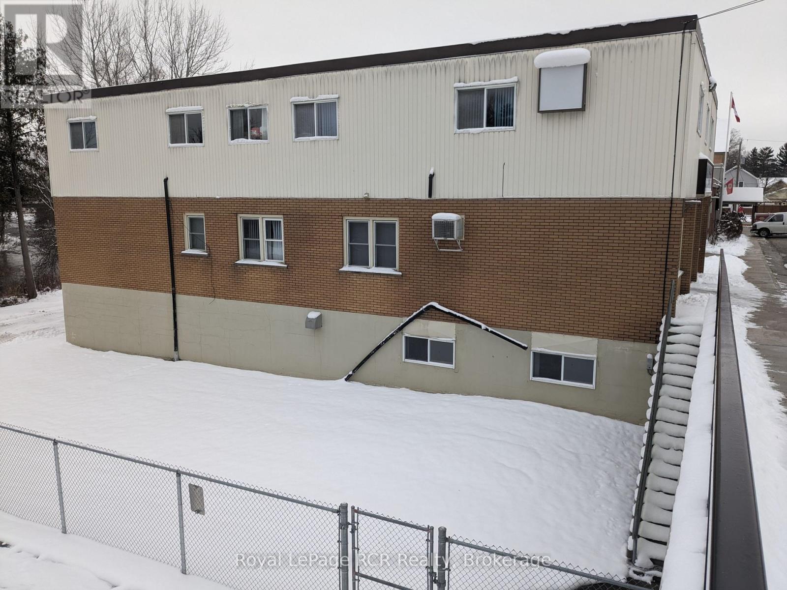 












137 GEORGE STREET W

,
West Grey,




Ontario
N0G1R0

