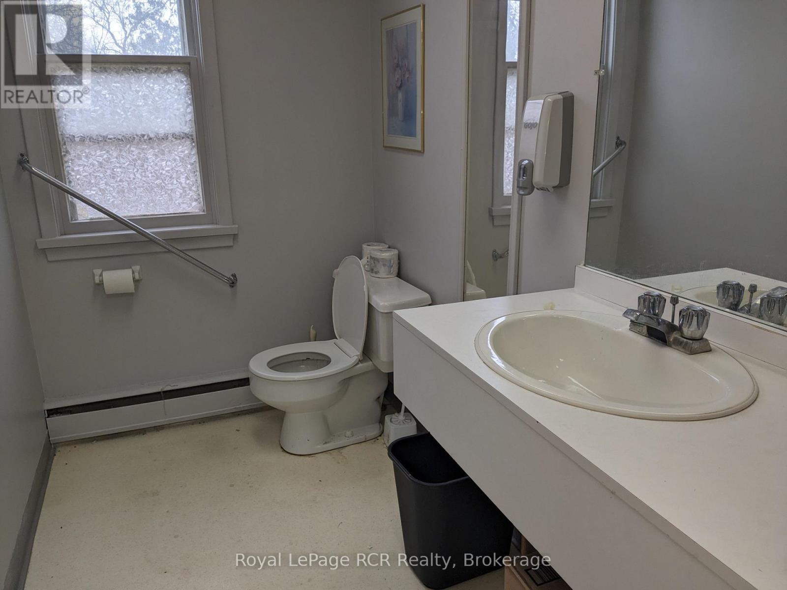 












137 GEORGE STREET W

,
West Grey,




Ontario
N0G1R0

