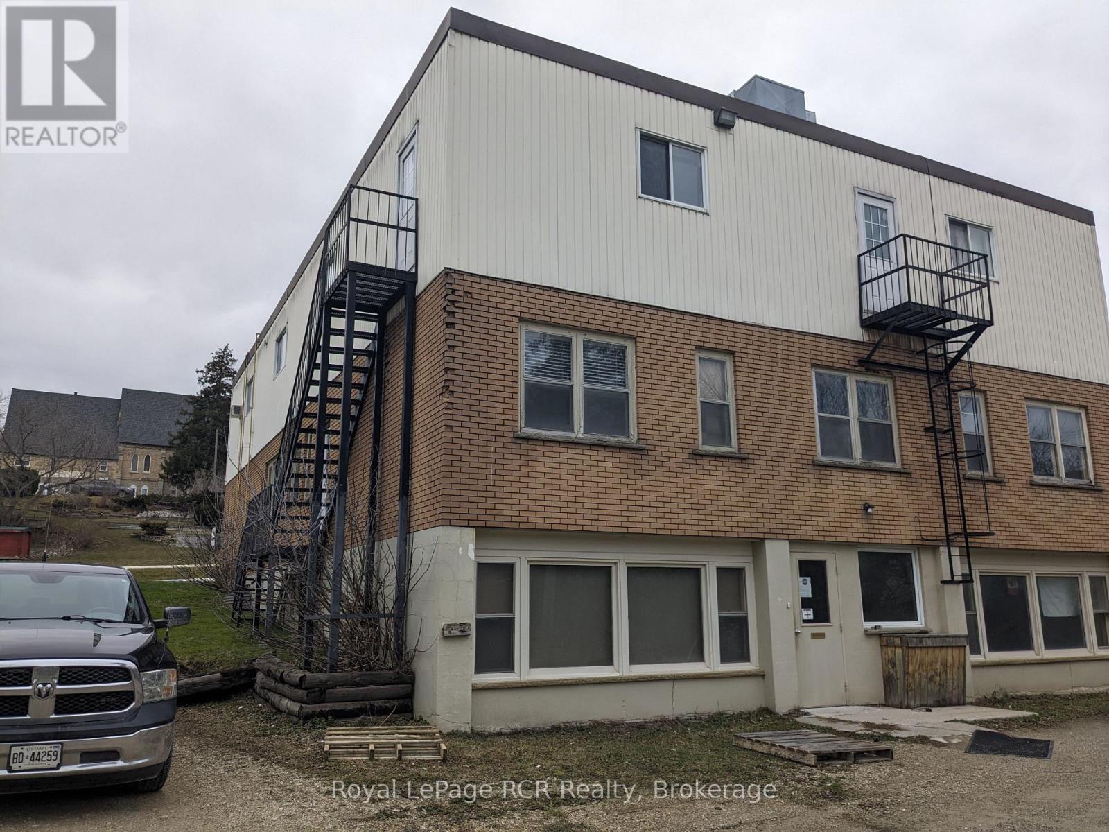 












137 GEORGE STREET W

,
West Grey,




Ontario
N0G1R0

