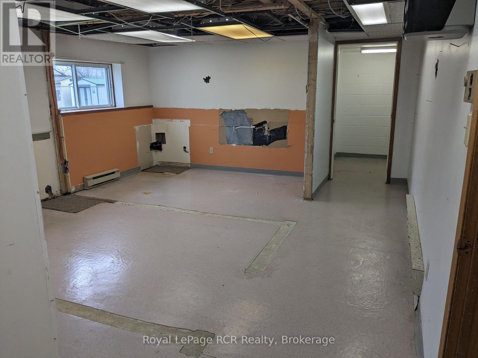 












137 GEORGE STREET W

,
West Grey,




Ontario
N0G1R0

