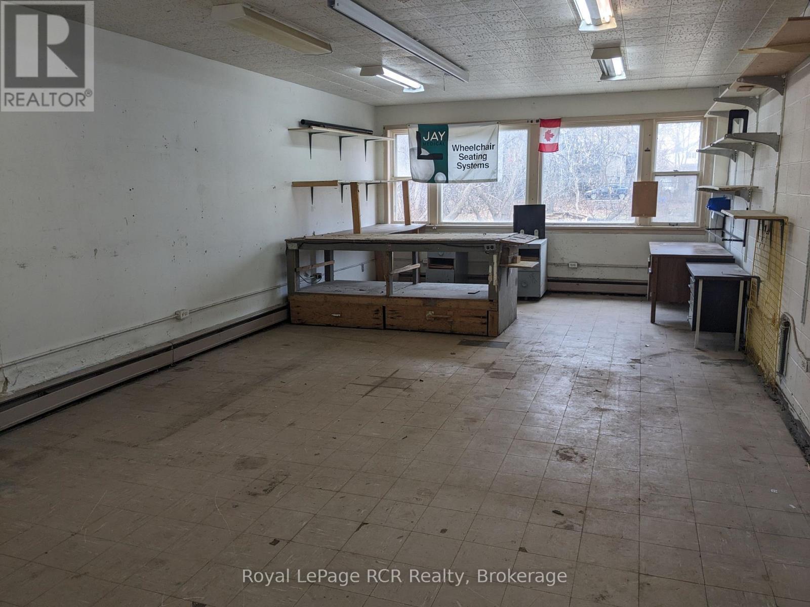 












137 GEORGE STREET W

,
West Grey,




Ontario
N0G1R0

