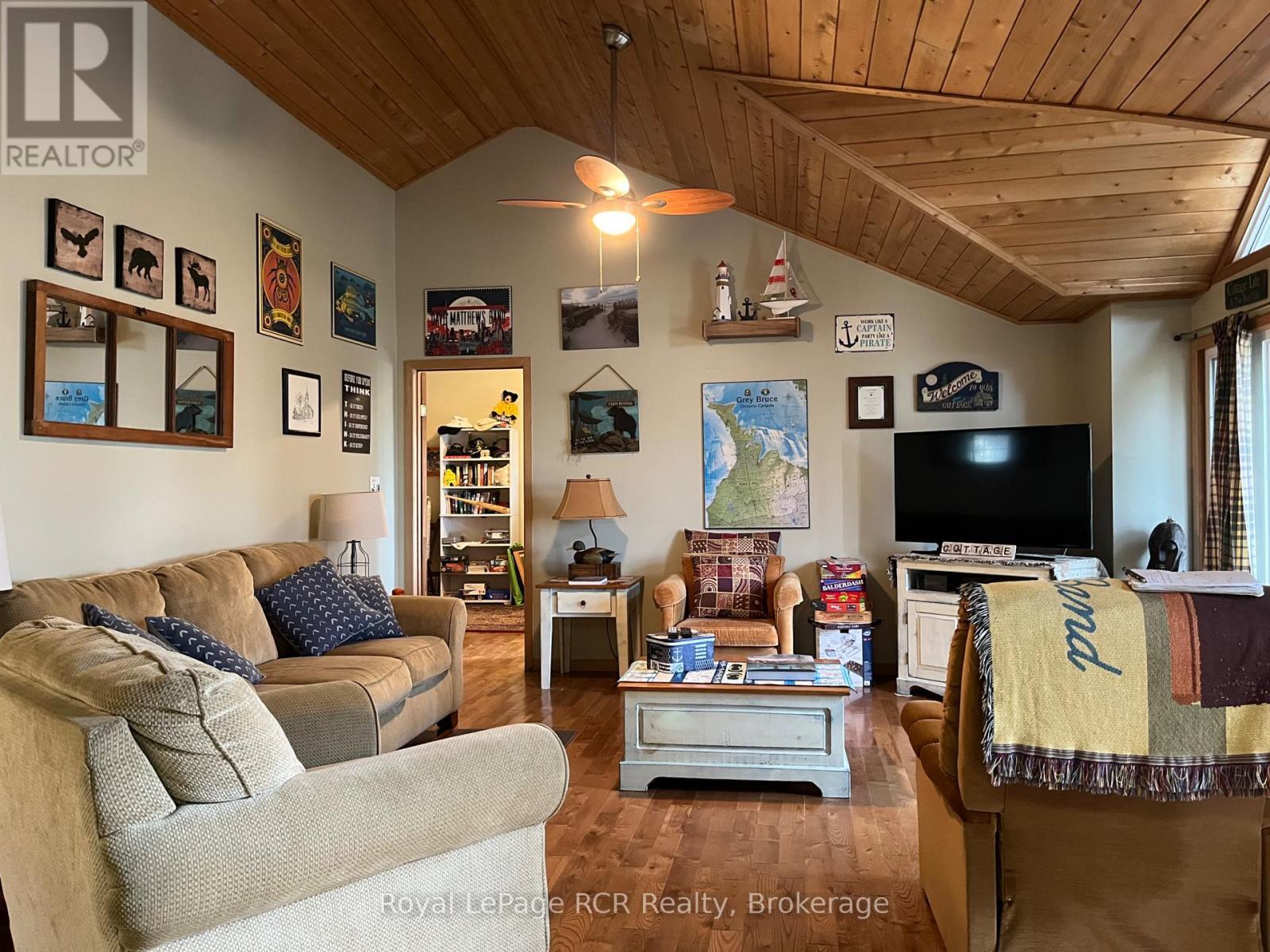












1371 2ND AVENUE S

,
Native Leased Lands,




Ontario
N0H2L0

