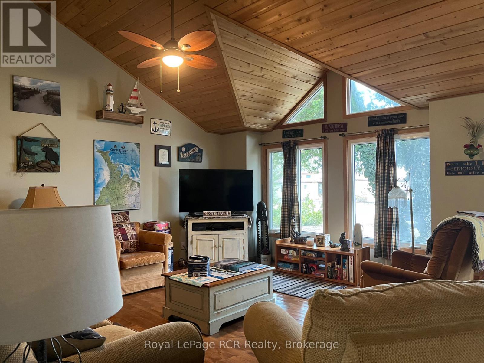 












1371 2ND AVENUE S

,
Native Leased Lands,




Ontario
N0H2L0

