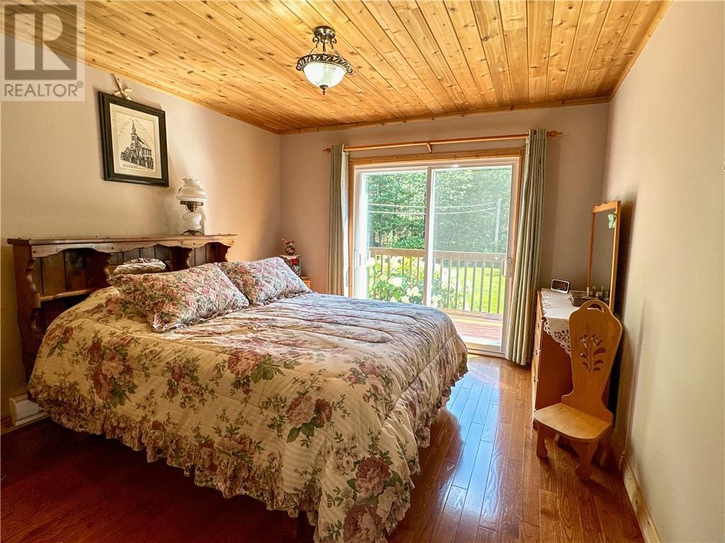 












595 Lakeshore Road

,
Tehkummah, Manitoulin Island,




Ontario
P0P2C0

