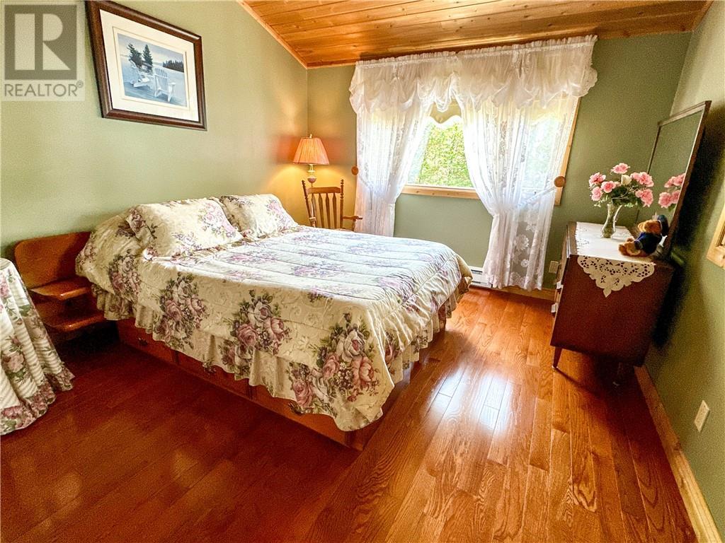 












595 Lakeshore Road

,
Tehkummah, Manitoulin Island,




Ontario
P0P2C0

