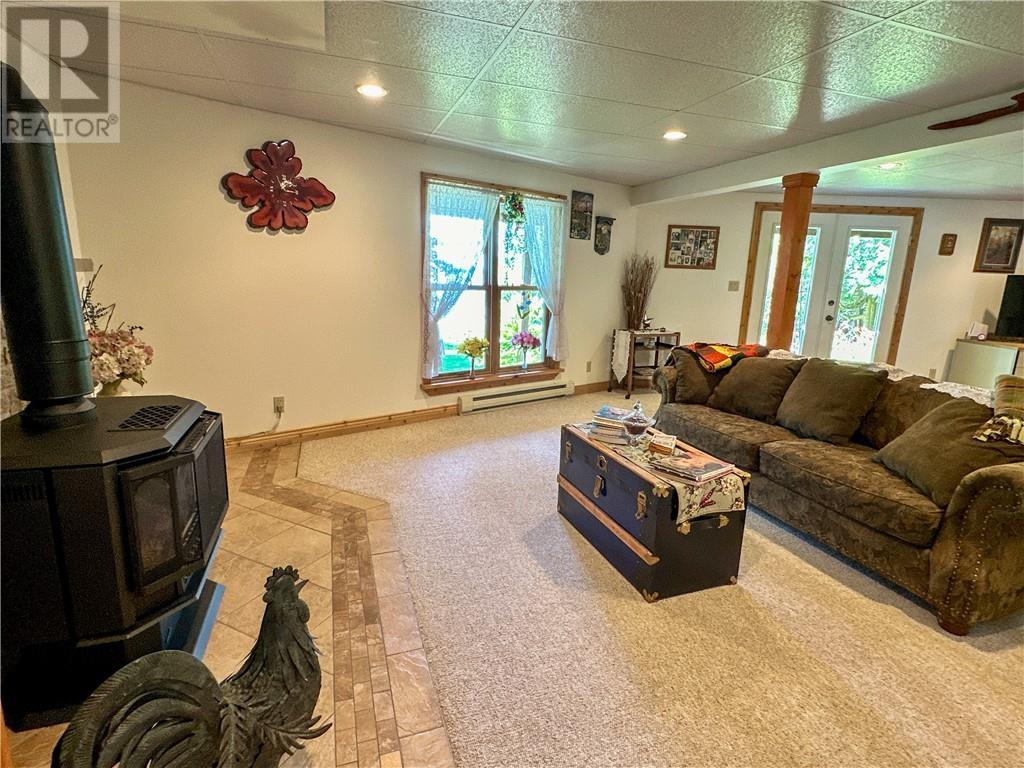 












595 Lakeshore Road

,
Tehkummah, Manitoulin Island,




Ontario
P0P2C0

