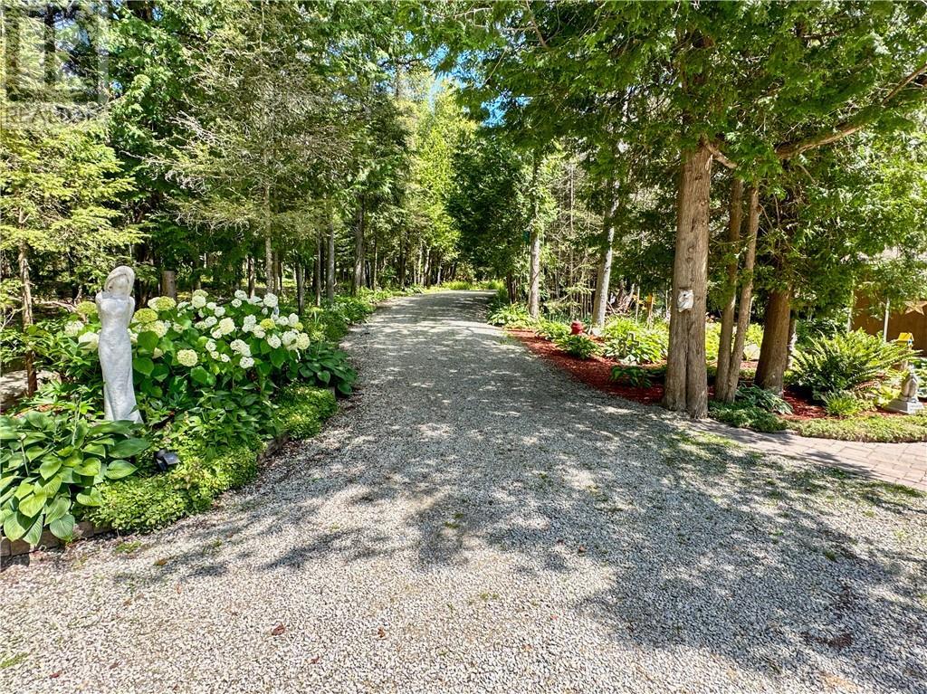 












595 Lakeshore Road

,
Tehkummah, Manitoulin Island,




Ontario
P0P2C0

