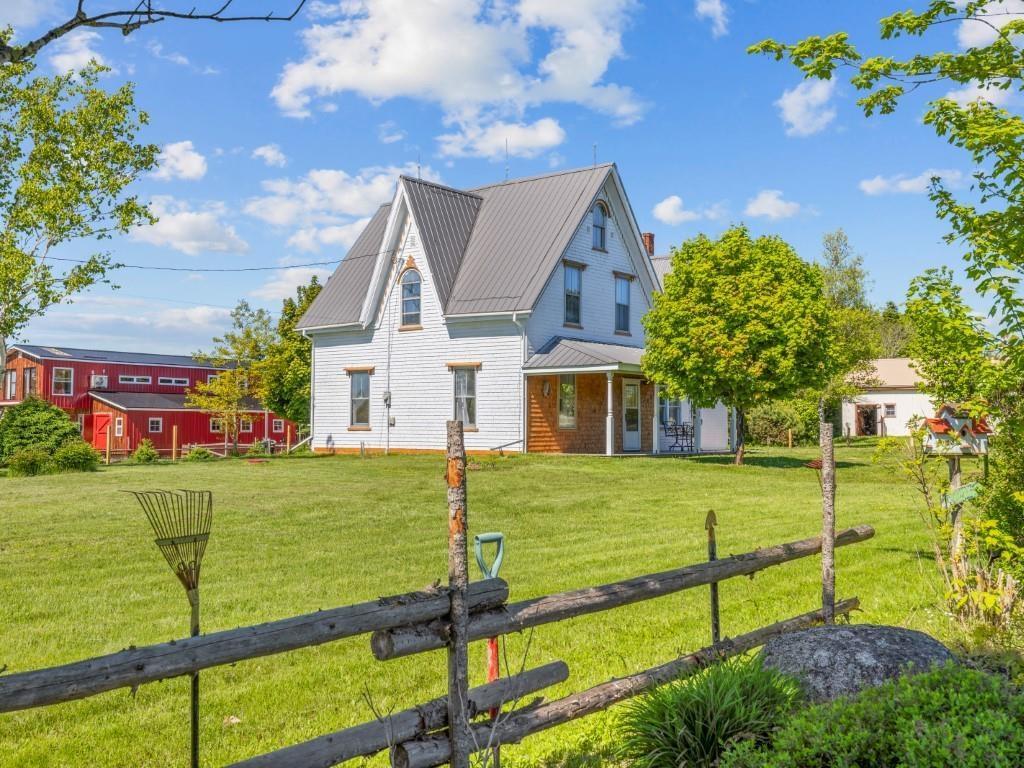 












472 Route 20

,
Kensington,




PE
C0B 1M0

