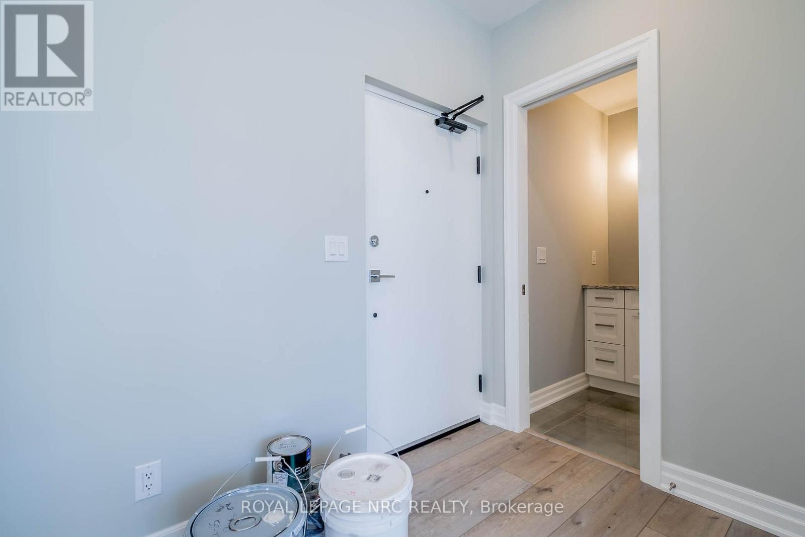 












10 - 99 SOUTH DRIVE

,
St. Catharines (Old Glenridge),




Ontario
L2R0C5

