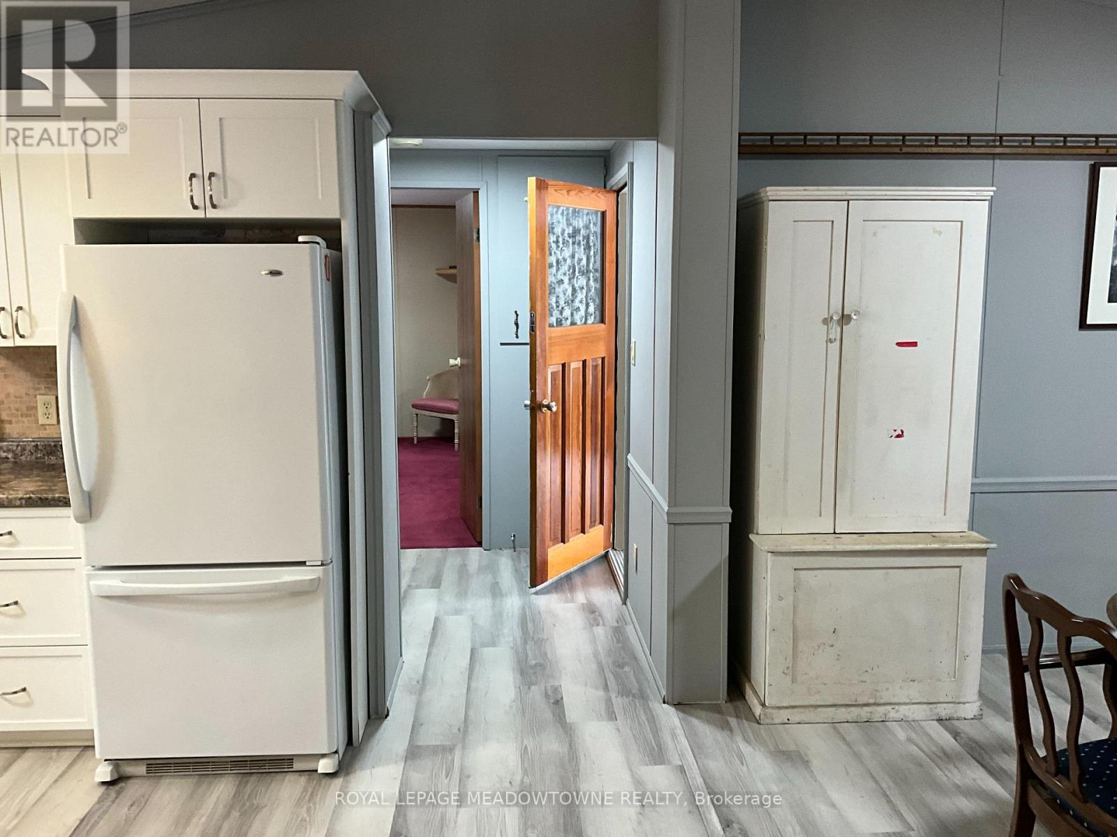 












8 GRAND  VISTA DRIVE

,
Wellington North,




Ontario
N0G2L0

