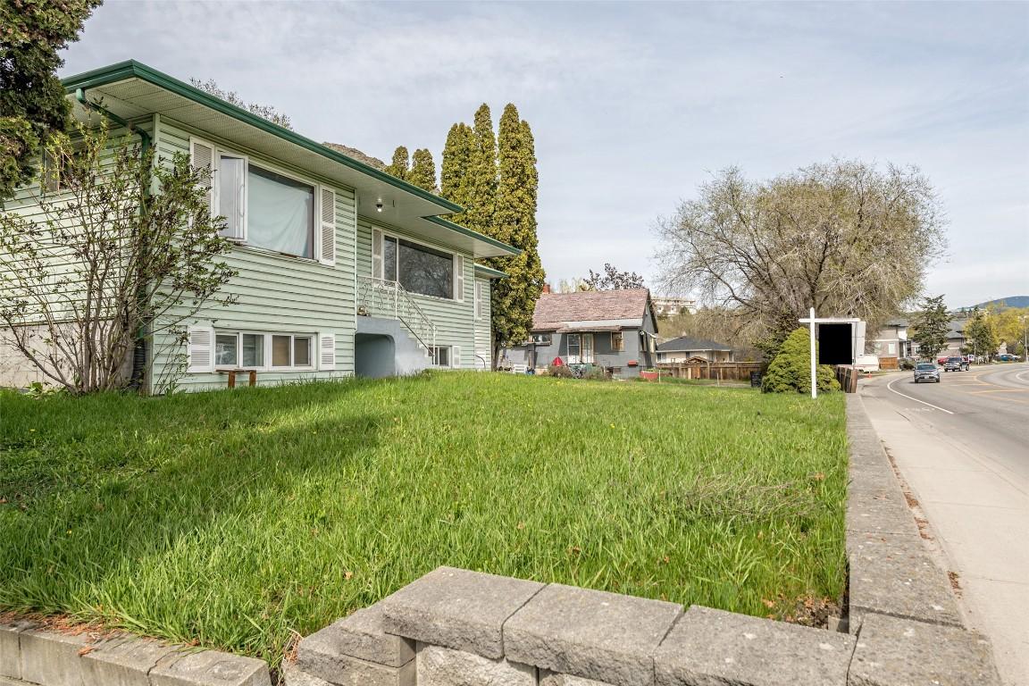 









4007


30

Avenue,
Vernon,




BC
V1T 2G2

