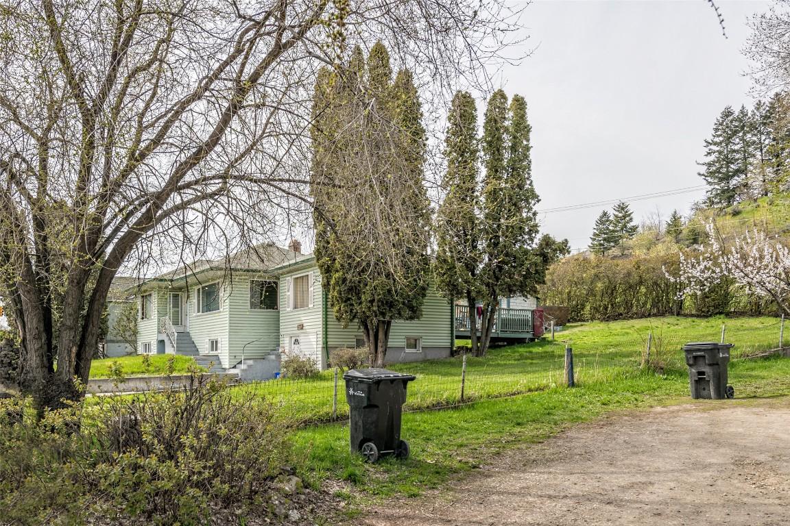 









4007


30

Avenue,
Vernon,




BC
V1T 2G2


