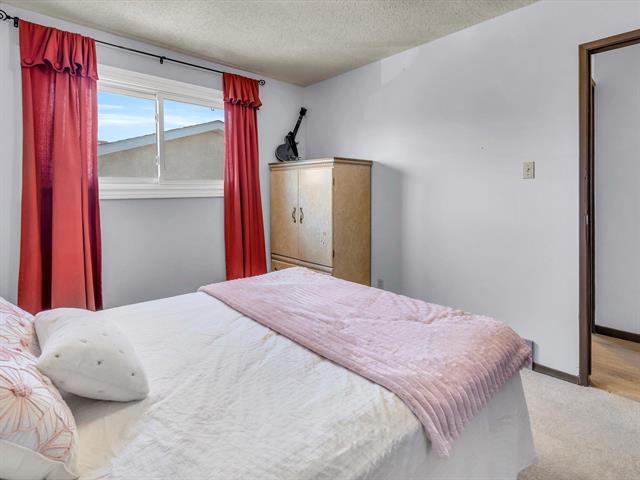 









298


Mandalay

DR,
Winnipeg,




MB
R2P 1C5

