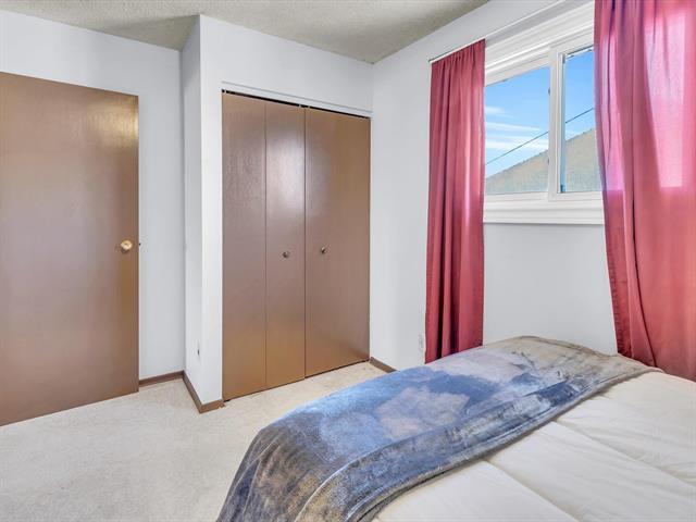









298


Mandalay

DR,
Winnipeg,




MB
R2P 1C5

