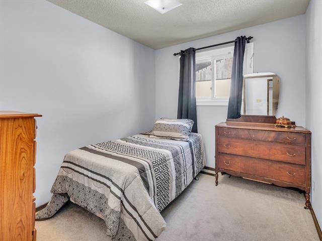 









298


Mandalay

DR,
Winnipeg,




MB
R2P 1C5

