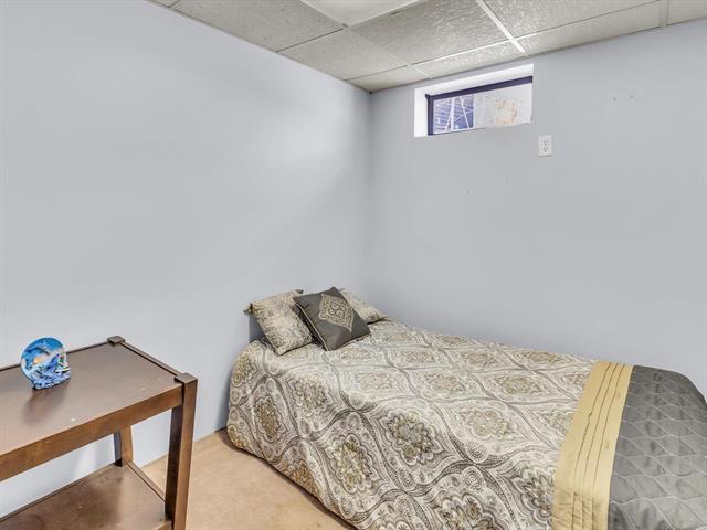 









298


Mandalay

DR,
Winnipeg,




MB
R2P 1C5

