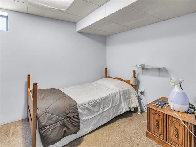 









298


Mandalay

DR,
Winnipeg,




MB
R2P 1C5

