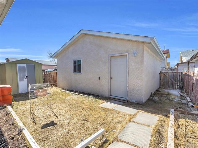 









298


Mandalay

DR,
Winnipeg,




MB
R2P 1C5


