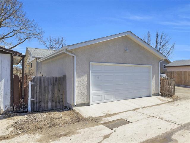 









298


Mandalay

DR,
Winnipeg,




MB
R2P 1C5

