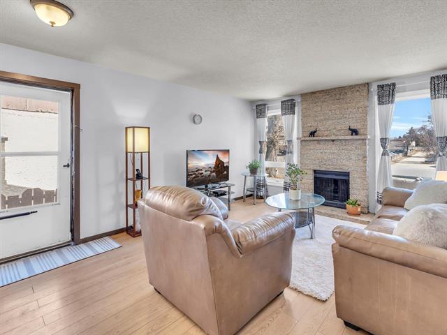 









298


Mandalay

DR,
Winnipeg,




MB
R2P 1C5

