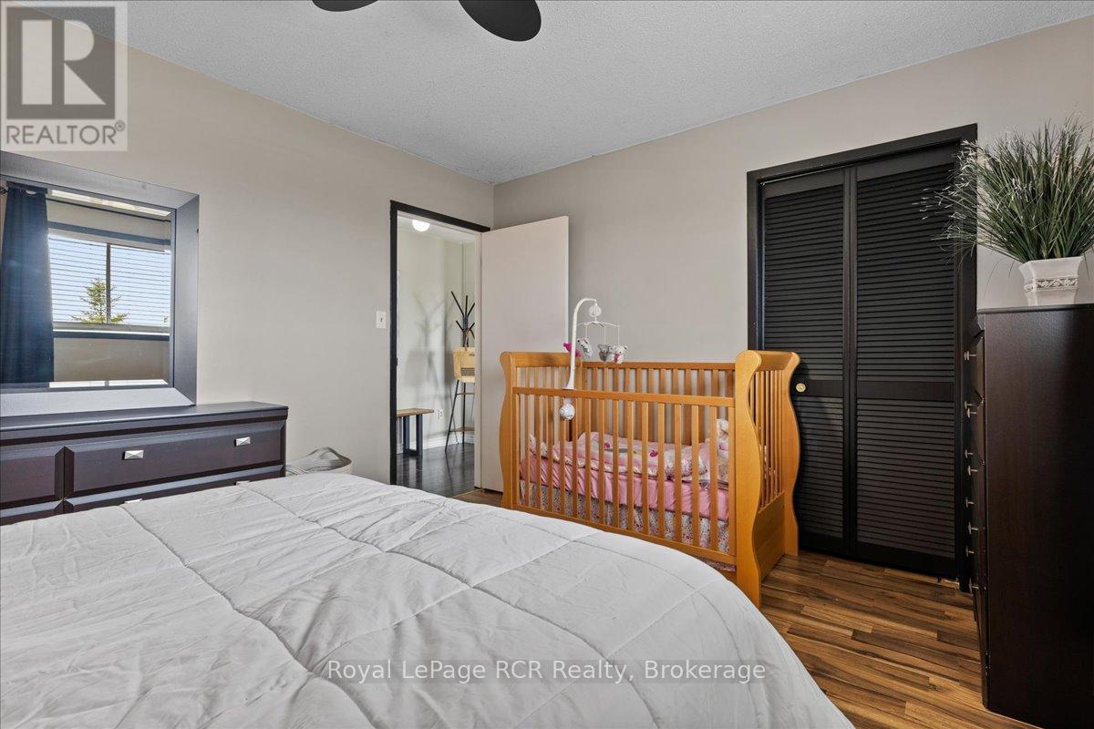 












8008 WELLINGTON ROAD 7 ROAD

,
Mapleton,




Ontario
N0G2K0

