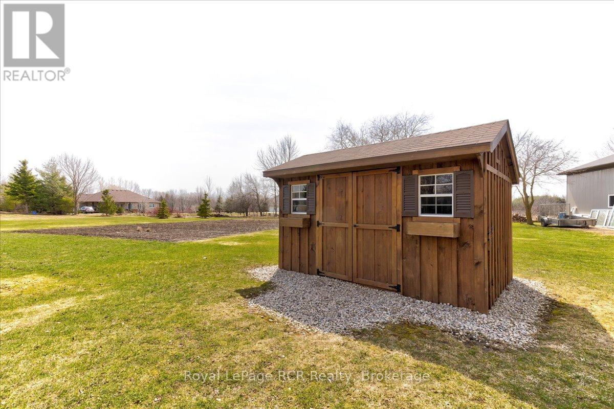 












8008 WELLINGTON ROAD 7 ROAD

,
Mapleton,




Ontario
N0G2K0

