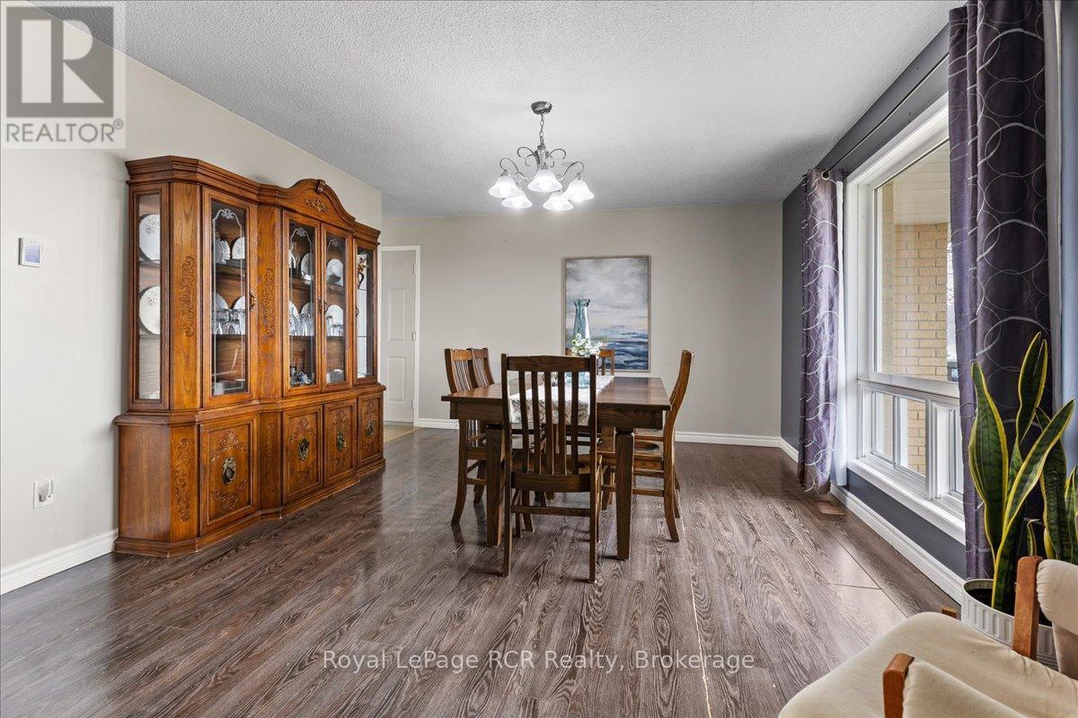 












8008 WELLINGTON ROAD 7 ROAD

,
Mapleton,




Ontario
N0G2K0


