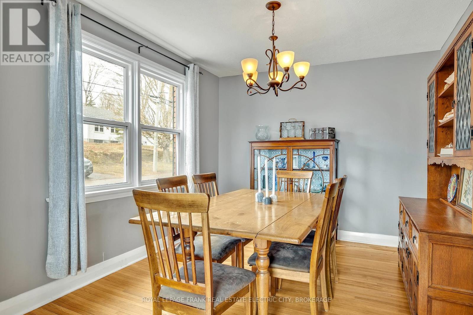












650 SHERBROOKE STREET

,
Peterborough Central (Old West End),




Ontario
K9J2P6

