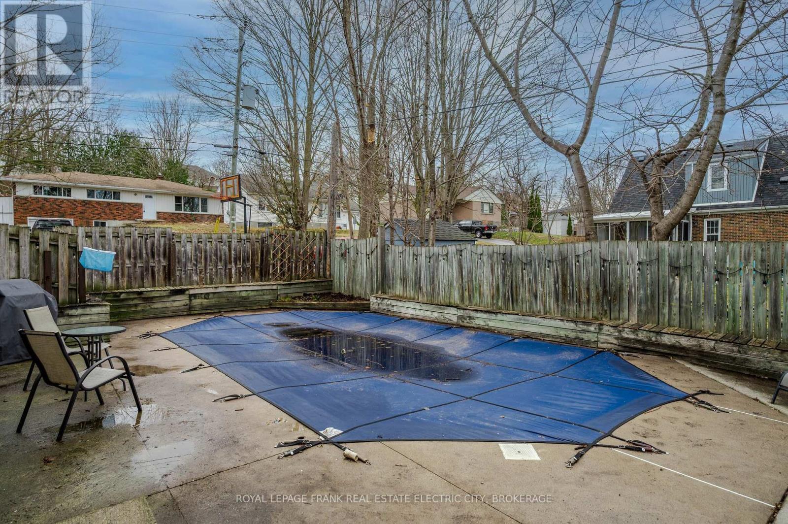 












650 SHERBROOKE STREET

,
Peterborough Central (Old West End),




Ontario
K9J2P6

