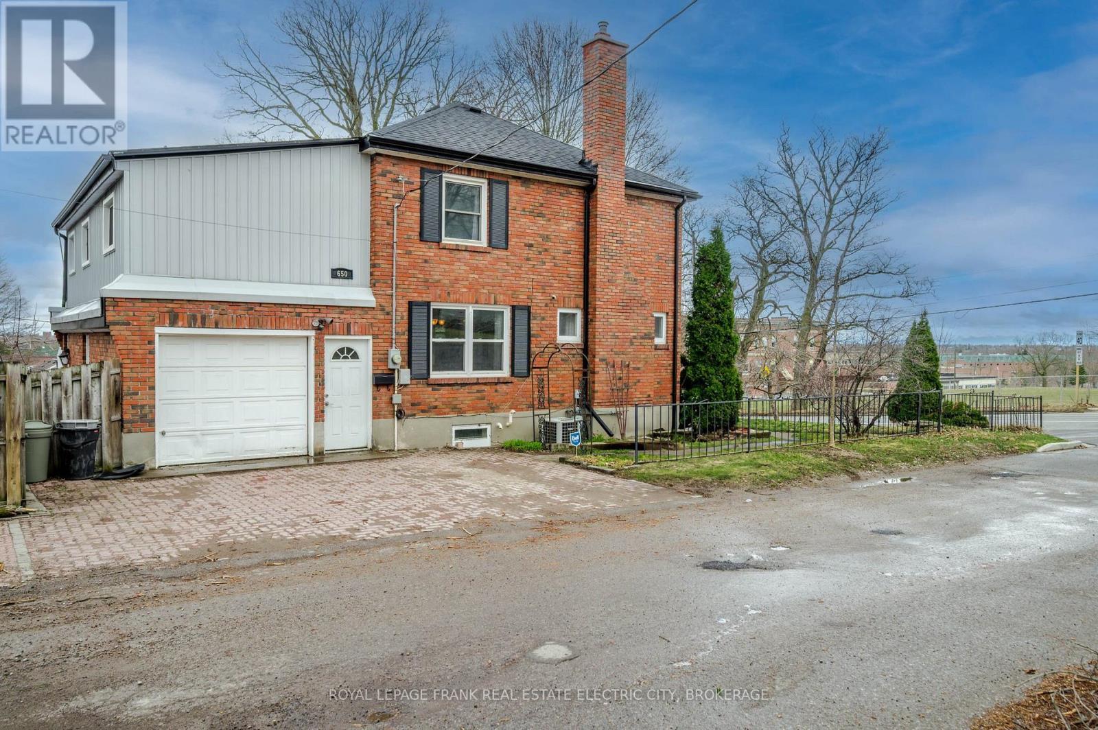 












650 SHERBROOKE STREET

,
Peterborough Central (Old West End),




Ontario
K9J2P6

