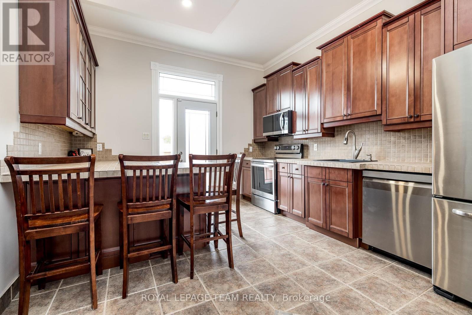 












294 DUMBRILLE STREET

,
North Grenville,




Ontario
K0G1J0

