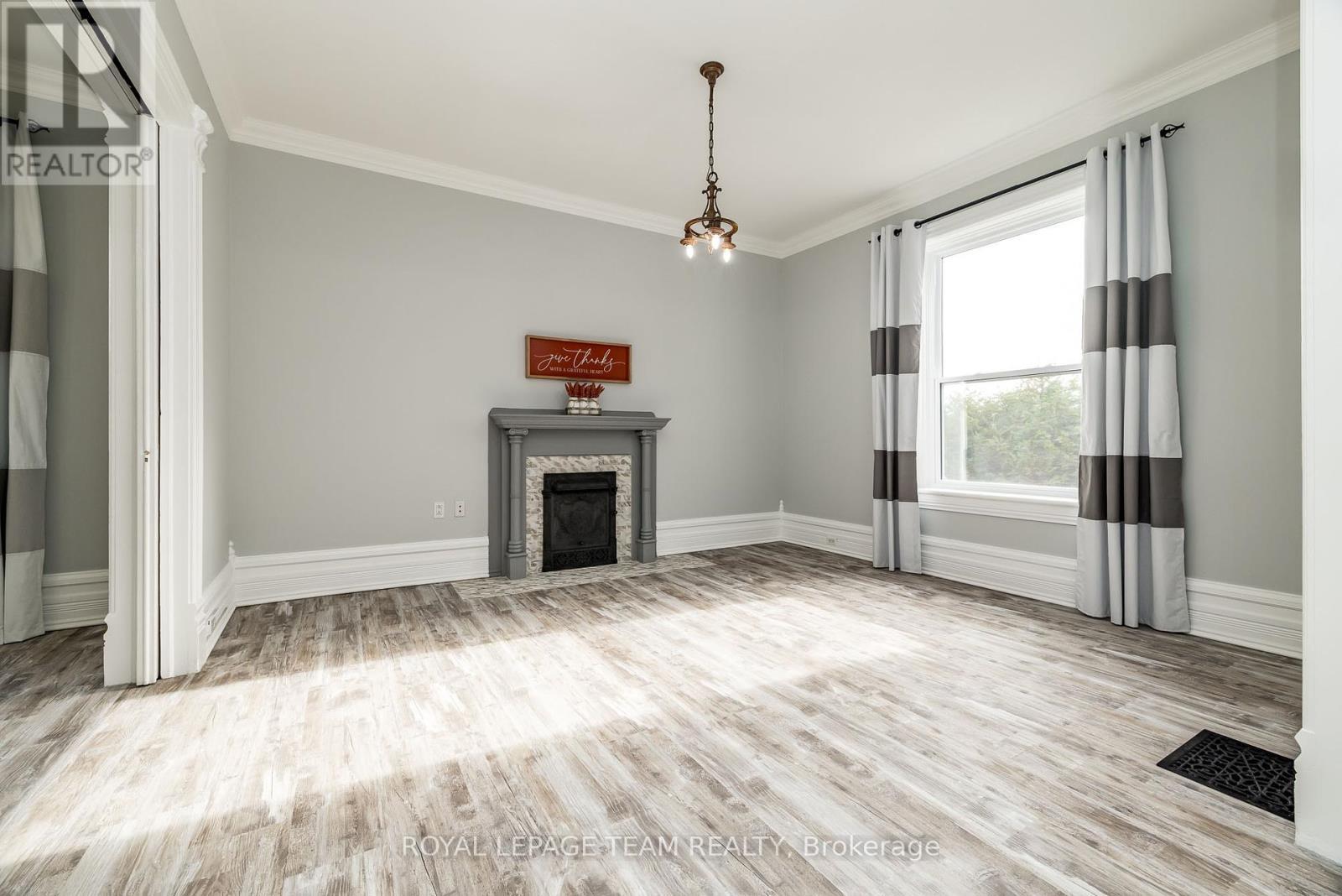 












294 DUMBRILLE STREET

,
North Grenville,




Ontario
K0G1J0

