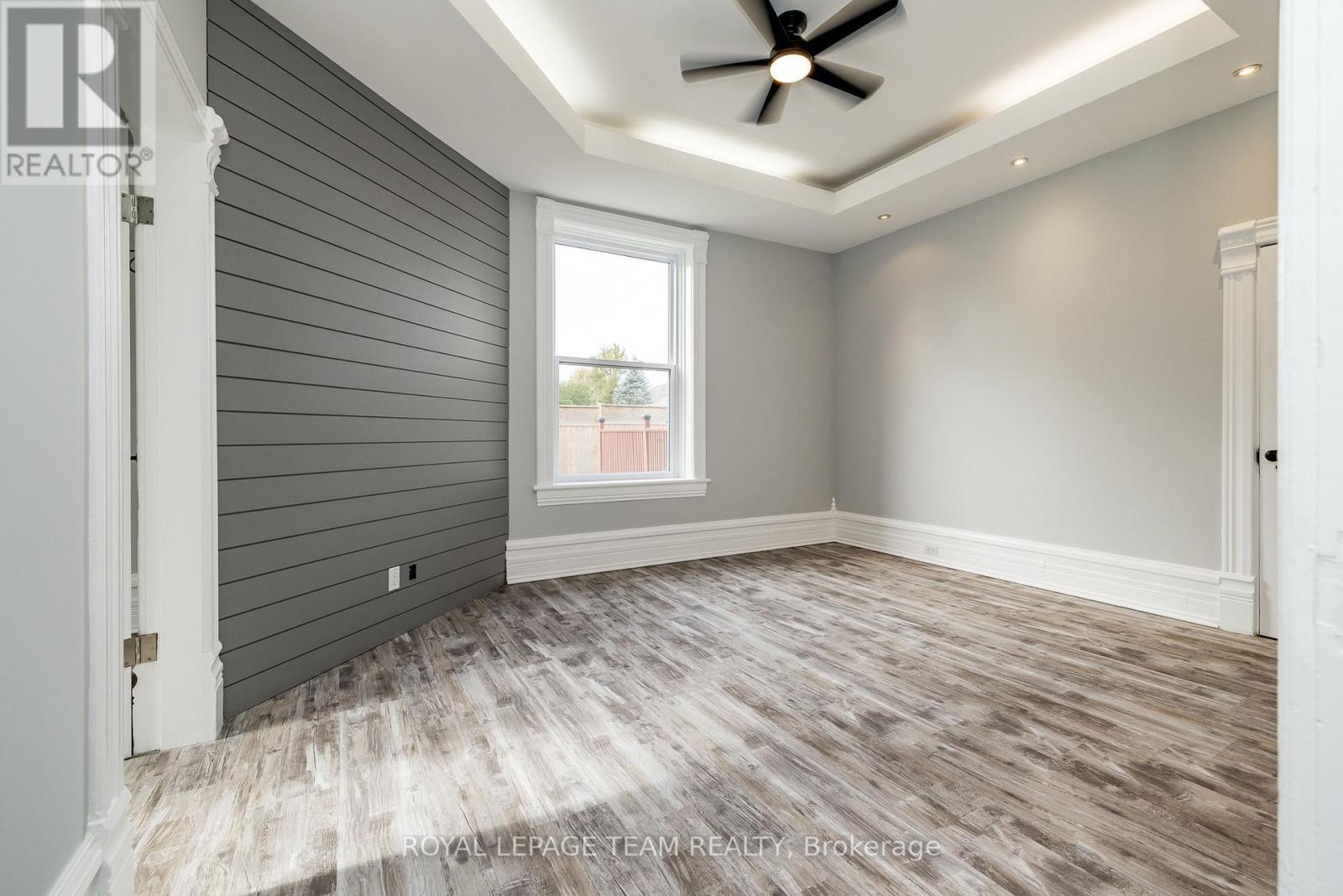 












294 DUMBRILLE STREET

,
North Grenville,




Ontario
K0G1J0

