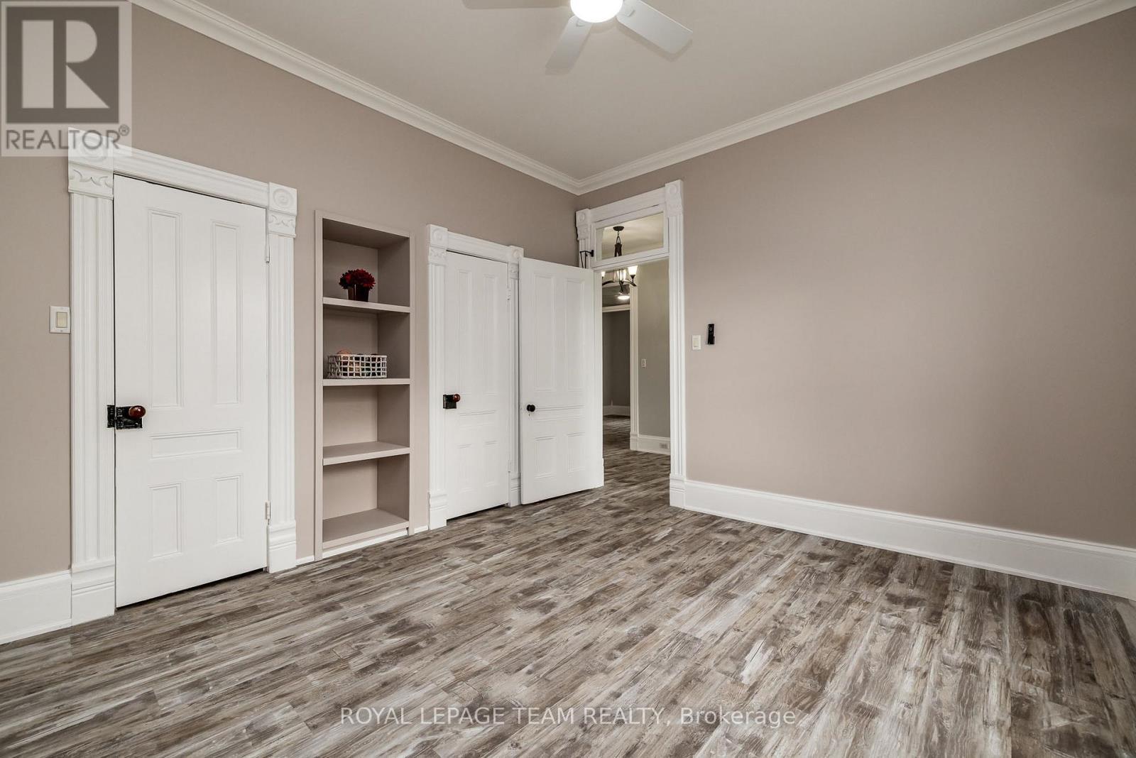 












294 DUMBRILLE STREET

,
North Grenville,




Ontario
K0G1J0

