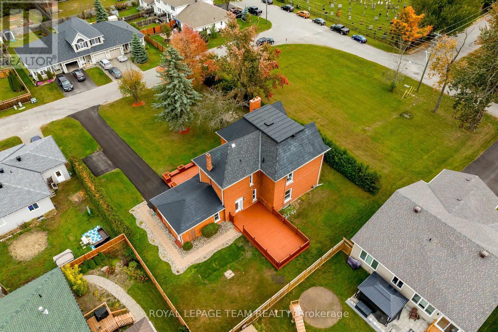 












294 DUMBRILLE STREET

,
North Grenville,




Ontario
K0G1J0

