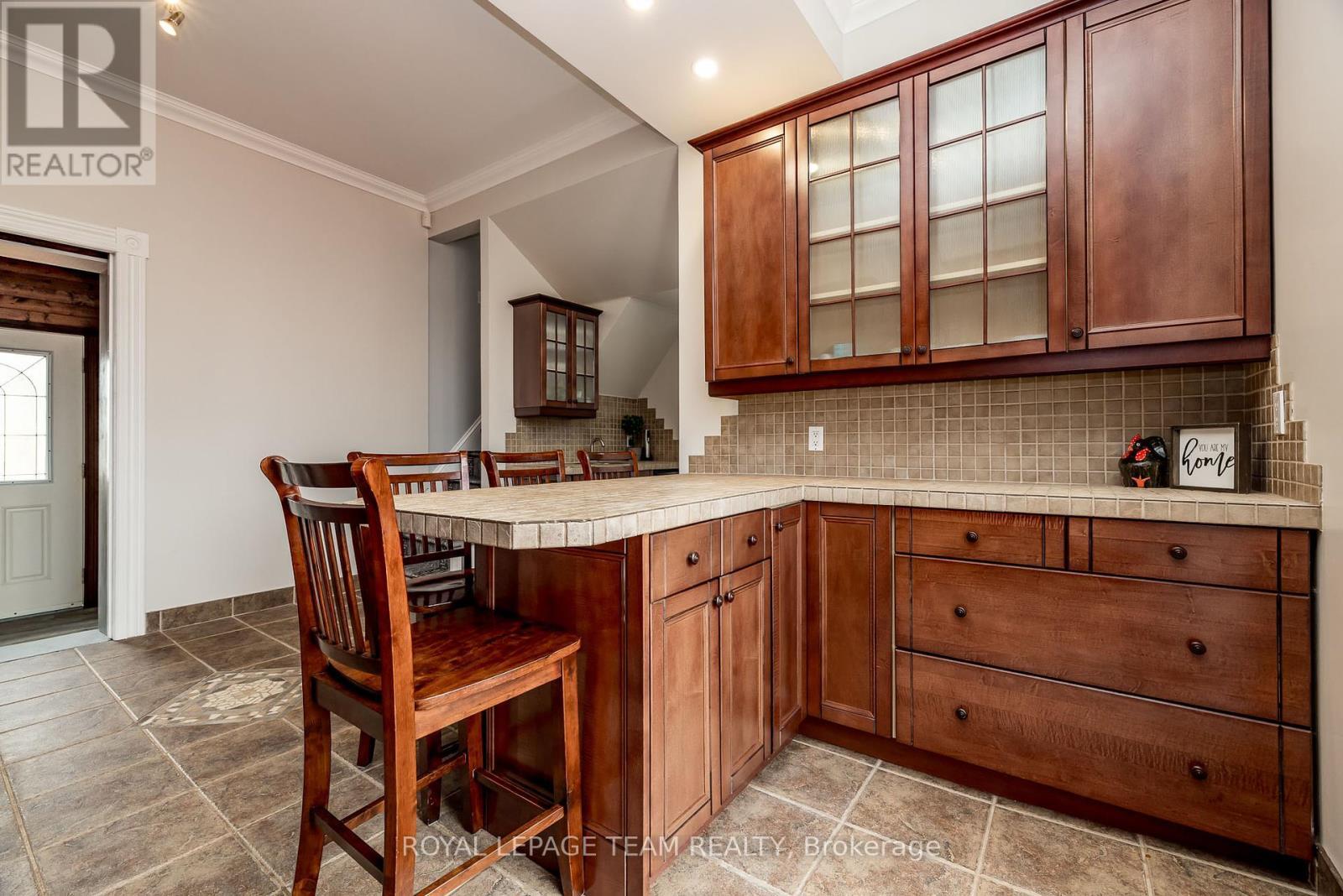 












294 DUMBRILLE STREET

,
North Grenville,




Ontario
K0G1J0

