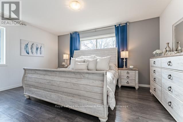 












42 - 350 DUNDAS STREET S

,
Cambridge,




Ontario
N1R5S2

