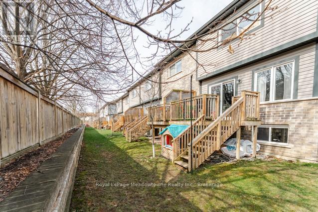 












42 - 350 DUNDAS STREET S

,
Cambridge,




Ontario
N1R5S2

