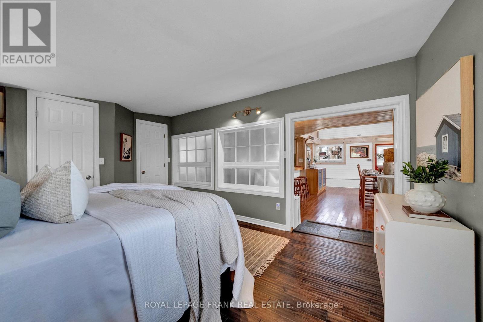 












61 ARMSTRONG AVENUE

,
Scugog,




Ontario
L0B1L0

