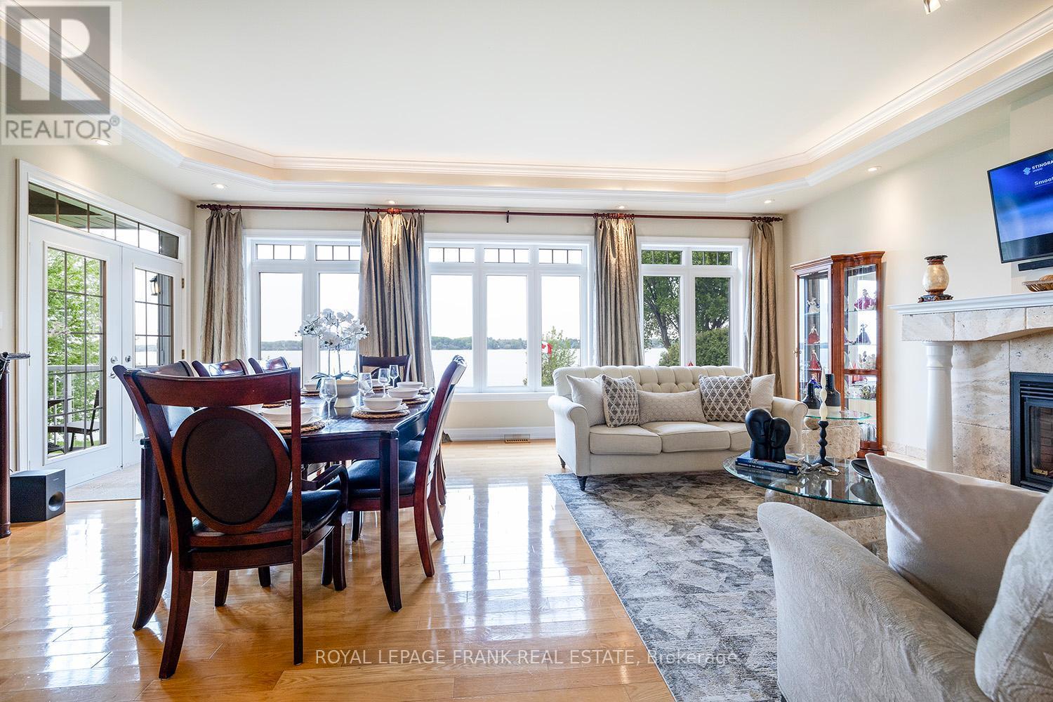 












24 GILSON POINT PLACE

,
Kawartha Lakes (Mariposa),




Ontario
K0M2C0

