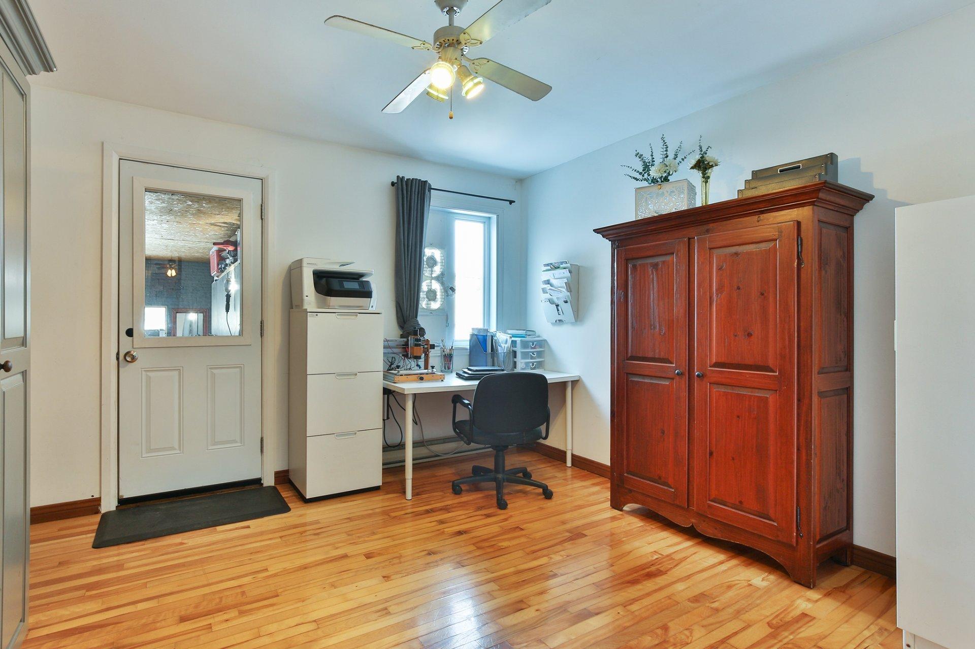 









12Z


Rue Draffin

,
Noyan,




QC
J0J1B0

