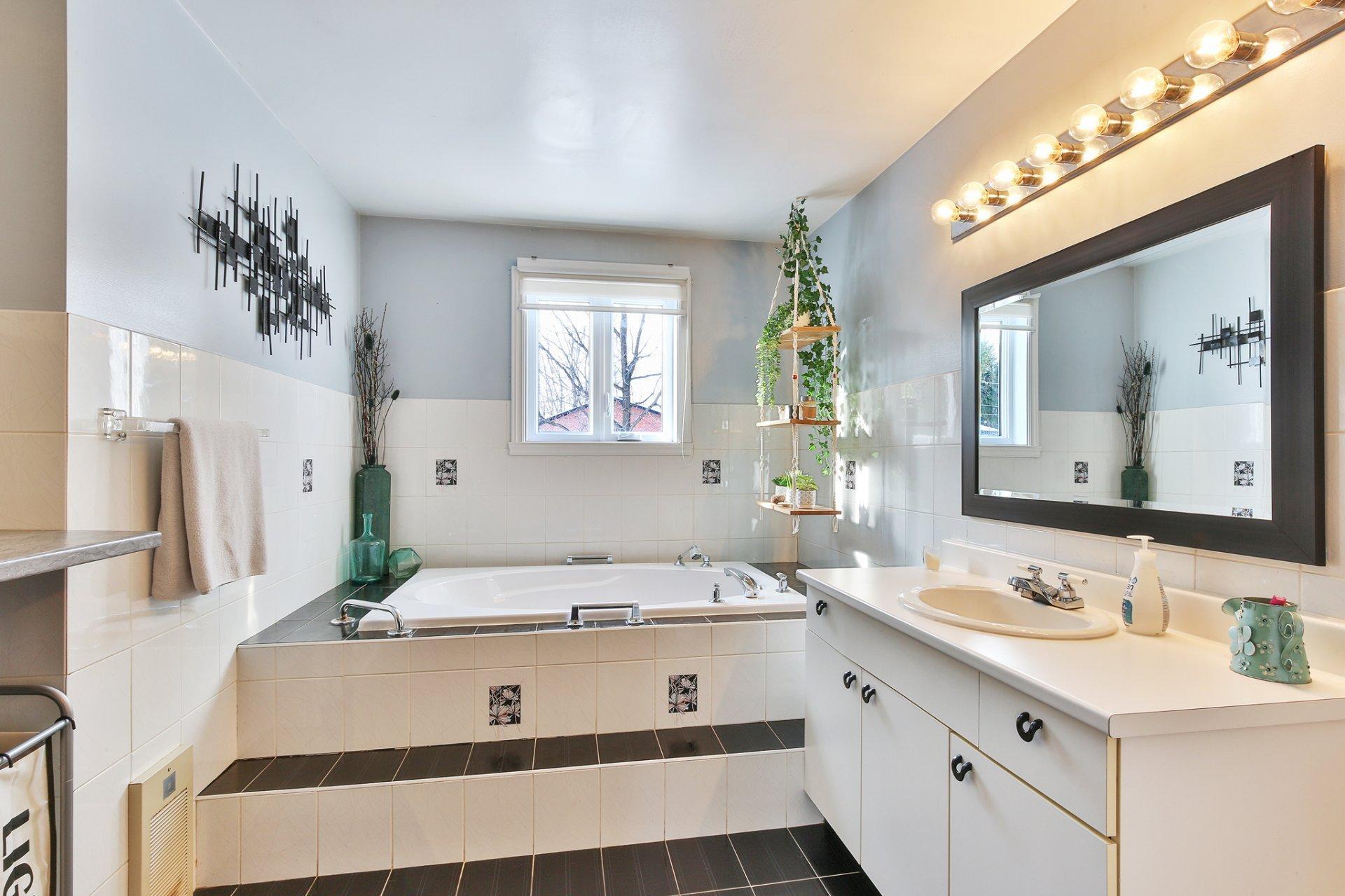 









12Z


Rue Draffin

,
Noyan,




QC
J0J1B0

