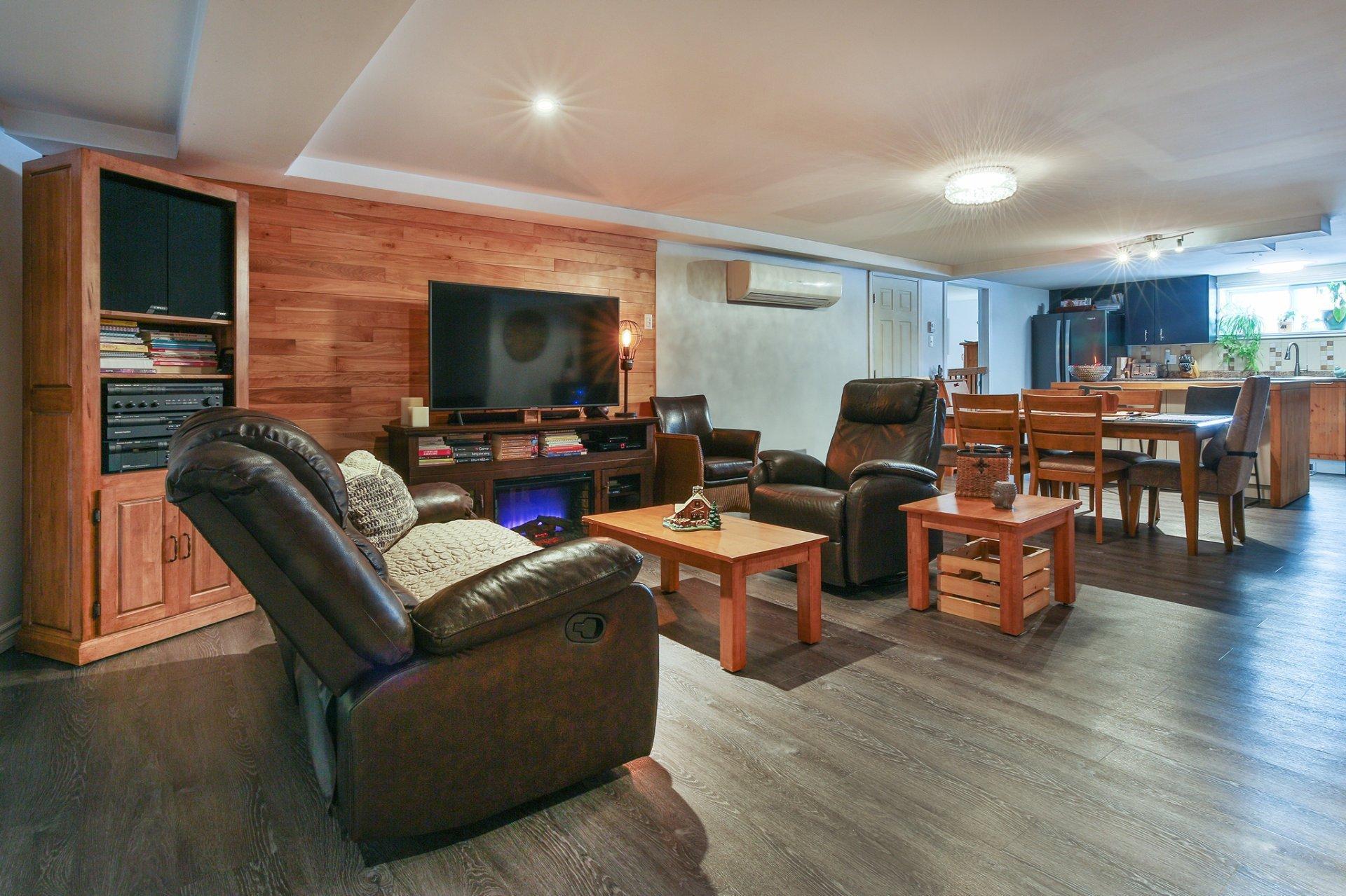 









12Z


Rue Draffin

,
Noyan,




QC
J0J1B0

