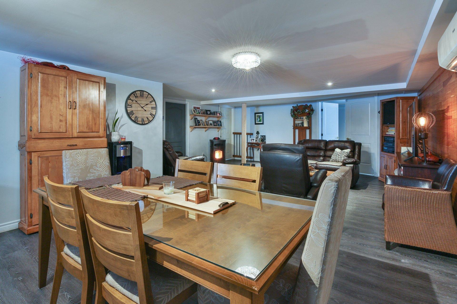 









12Z


Rue Draffin

,
Noyan,




QC
J0J1B0


