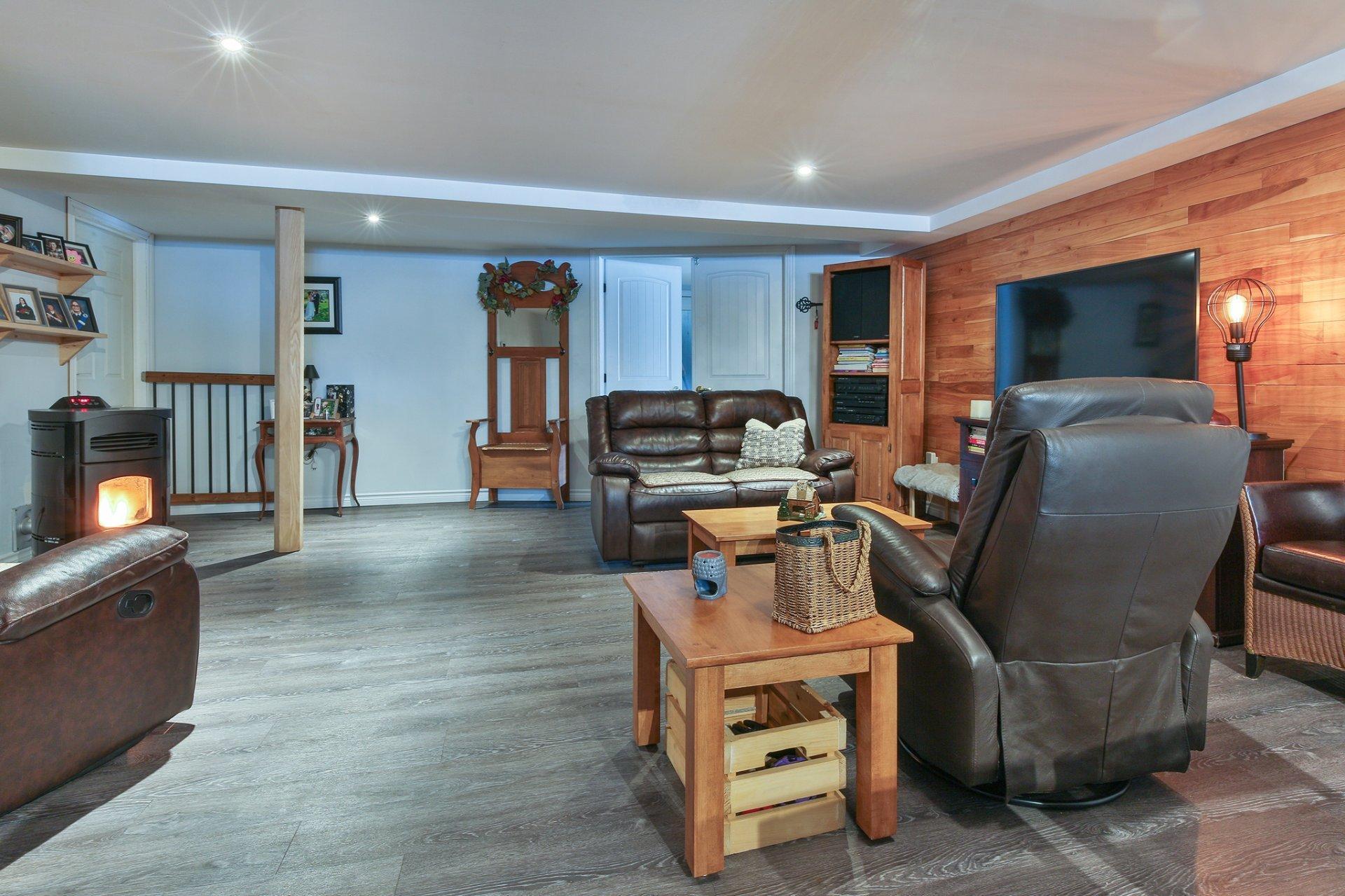 









12Z


Rue Draffin

,
Noyan,




QC
J0J1B0

