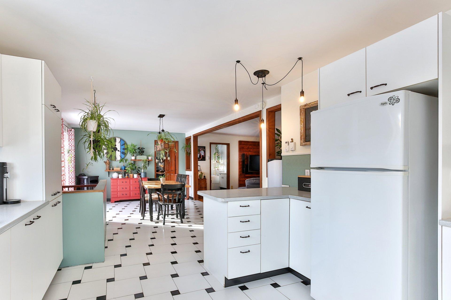 









12Z


Rue Draffin

,
Noyan,




QC
J0J1B0

